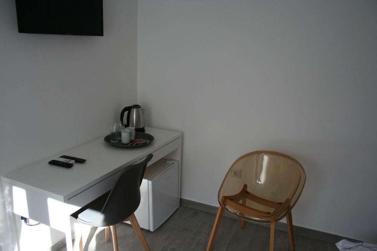 Room With Garden Split Bagian luar foto