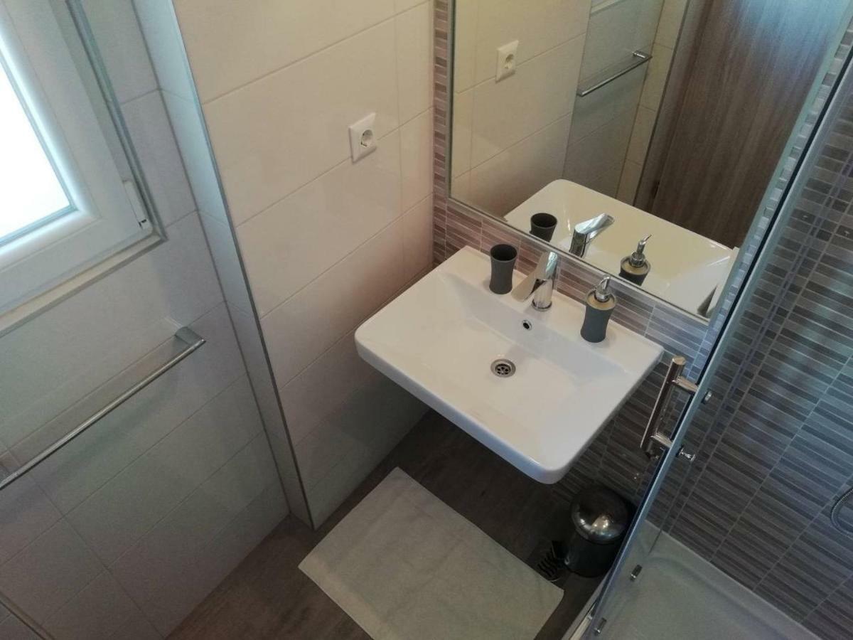 Room With Garden Split Bagian luar foto